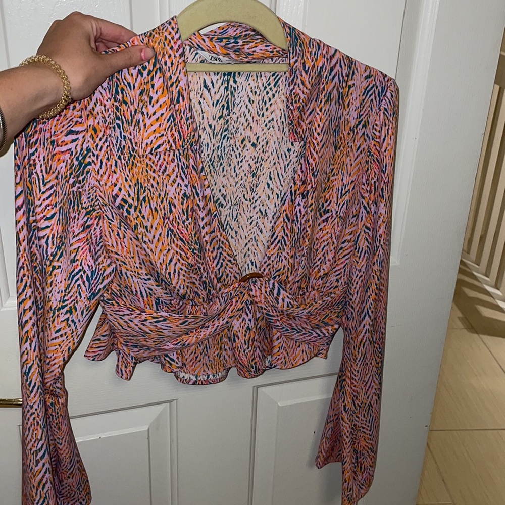 NWOT Zara top small